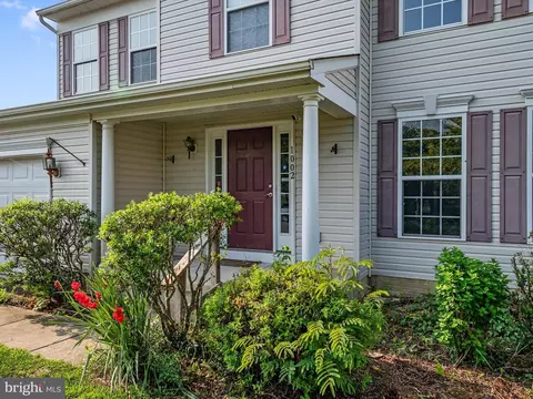 Exterior - 1002 Miles Ave, Cambridge, MD 21613 photo 4 of 7