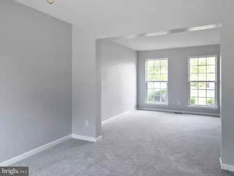 Living - 1002 Miles Ave, Cambridge, MD 21613 photo 2 of 6