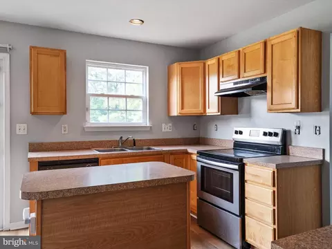 Kitchen - 1002 Miles Ave, Cambridge, MD 21613 photo 1 of 3