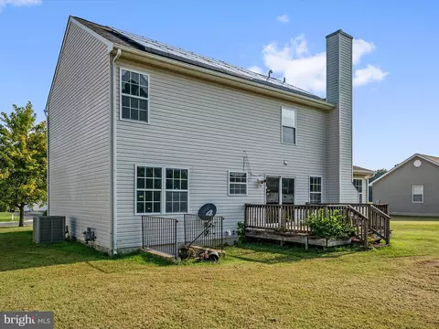 Exterior - 1002 Miles Ave, Cambridge, MD 21613 photo 6 of 7