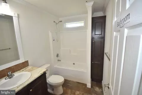 Bath - 6935 Hynson Rd, Hurlock, MD 21643 photo 1 of 1