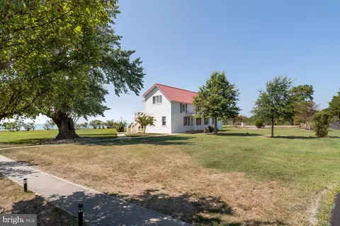 Exterior - 5476 Ragged Point Rd, Cambridge, MD 21613 photo 1 of 13