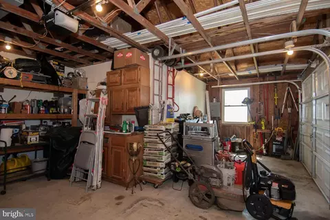 Entry Way - 5476 Ragged Point Rd, Cambridge, MD 21613 photo 1 of 1