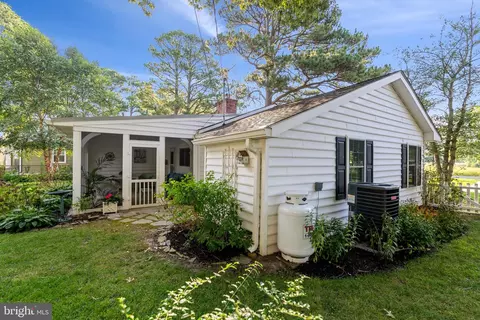 Exterior - 1705 Hambrooks Blvd, Cambridge, MD 21613 photo 7 of 17