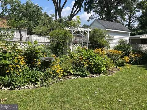 Exterior - 1705 Hambrooks Blvd, Cambridge, MD 21613 photo 10 of 17