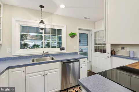 Kitchen - 1705 Hambrooks Blvd, Cambridge, MD 21613 photo 1 of 3