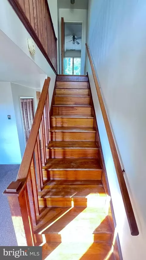 Entry Way - 1716 Hudson Rd, Cambridge, MD 21613 photo 4 of 11
