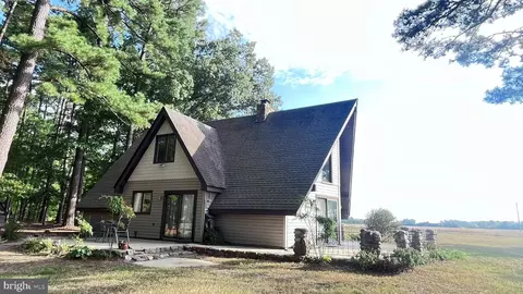 Exterior - 1716 Hudson Rd, Cambridge, MD 21613 photo 1 of 5