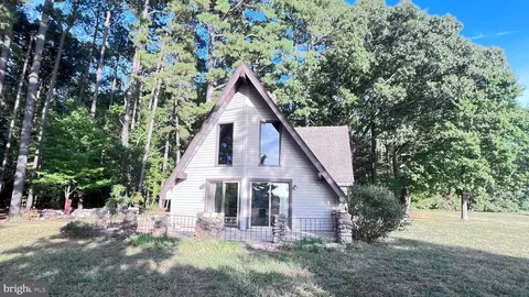 Exterior - 1716 Hudson Rd, Cambridge, MD 21613 photo 2 of 5