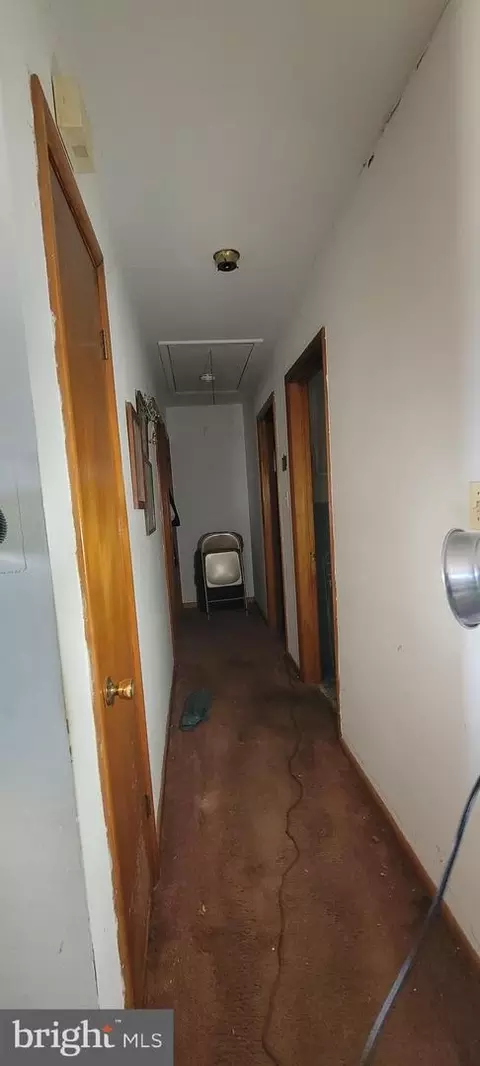 Entry Way - 805 Robbins St, Cambridge, MD 21613 photo 3 of 6