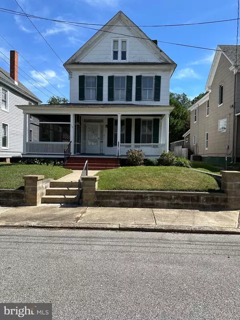 110 Vue De Leau St, Cambridge, MD 21613