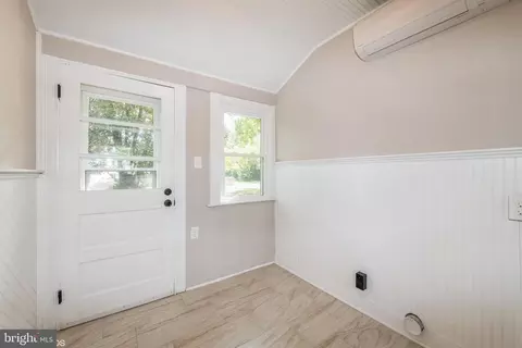 Entry Way - 308 S Main St, Hurlock, MD 21643 photo 3 of 3
