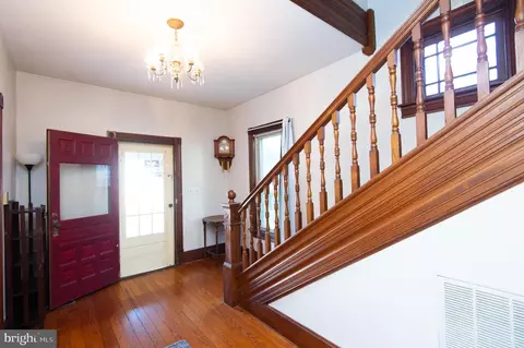 217 S Main St, Hurlock, MD 21643 photo 3