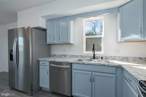 Kitchen - 4893 Centennial Rd, Vienna, MD 21869 photo 4 of 4