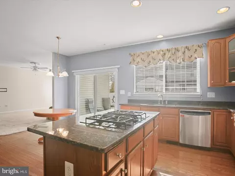 Kitchen - 400 Caribbean Ave, Cambridge, MD 21613 photo 5 of 7