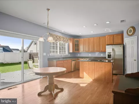 Kitchen - 400 Caribbean Ave, Cambridge, MD 21613 photo 1 of 7