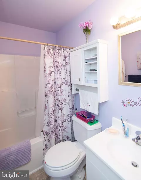 Bath - 118 Jackson St, Hurlock, MD 21643 photo 2 of 2