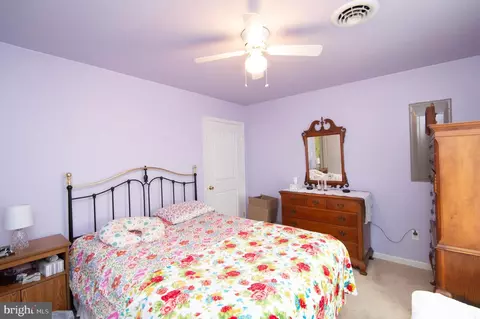 Bedroom - 118 Jackson St, Hurlock, MD 21643 photo 6 of 11