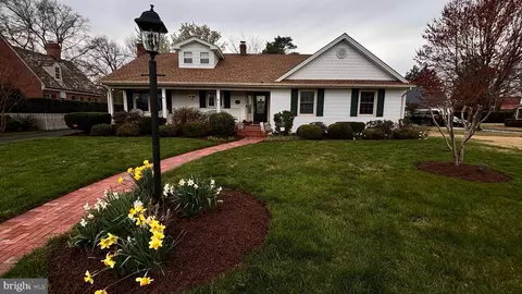 204 Oak St, Cambridge, MD 21613 photo 3