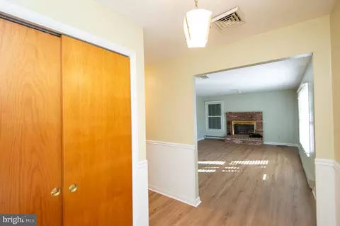 Entry Way - 5546 Bonnie Brook Rd, Cambridge, MD 21613 photo 1 of 9