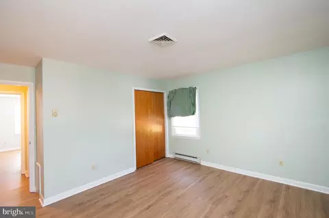 Bedroom - 5546 Bonnie Brook Rd, Cambridge, MD 21613 photo 6 of 9