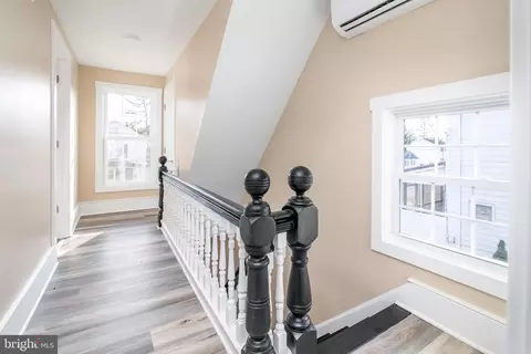 Entry Way - 202 Taylor Ave, Hurlock, MD 21643 photo 8 of 9