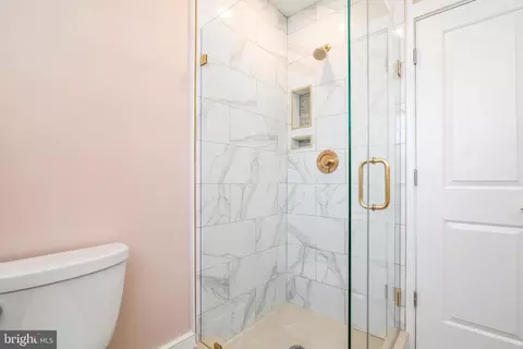 Entry Way - 202 Taylor Ave, Hurlock, MD 21643 photo 1 of 9