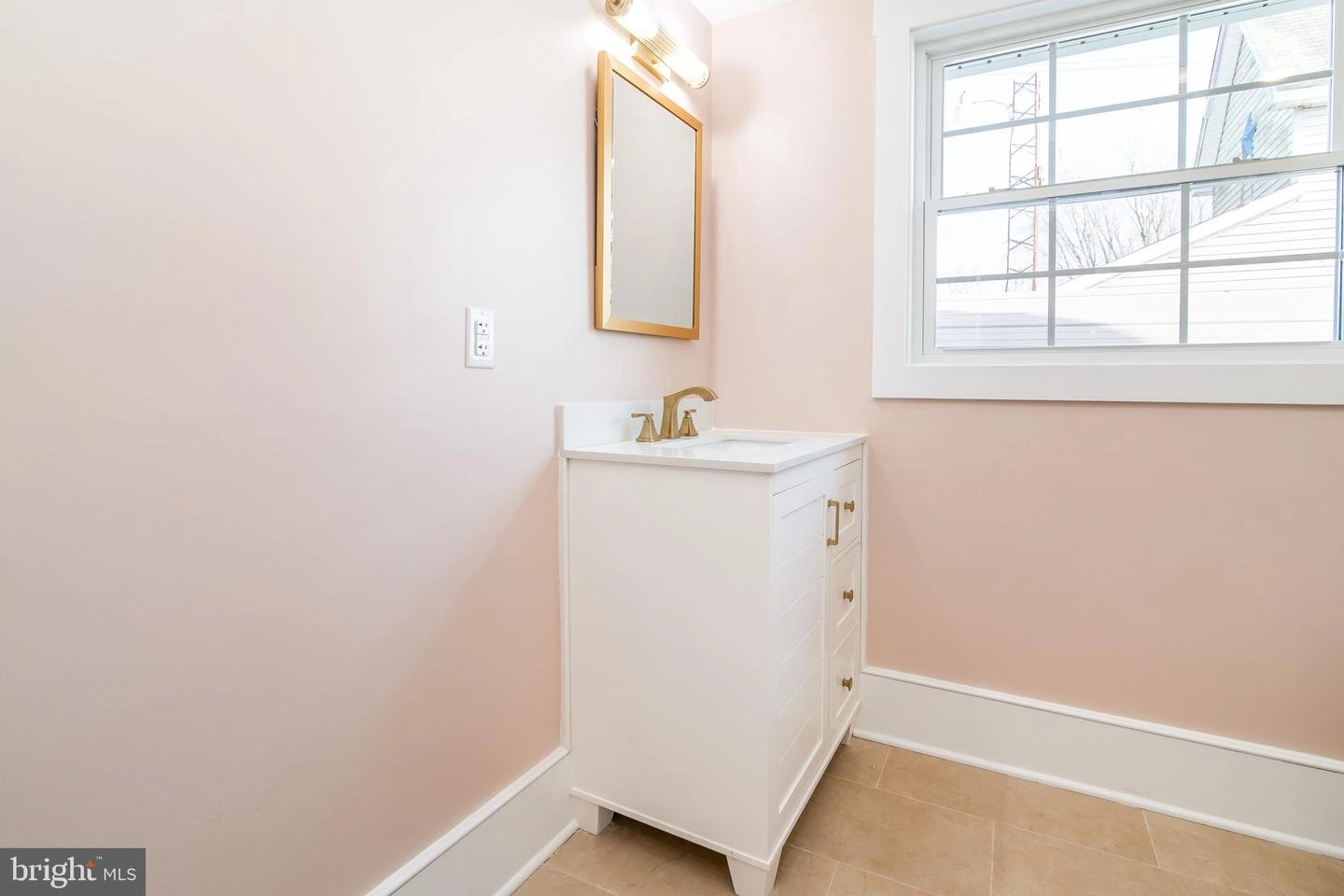 Bath - 202 Taylor Ave, Hurlock, MD 21643 photo 5 of 8