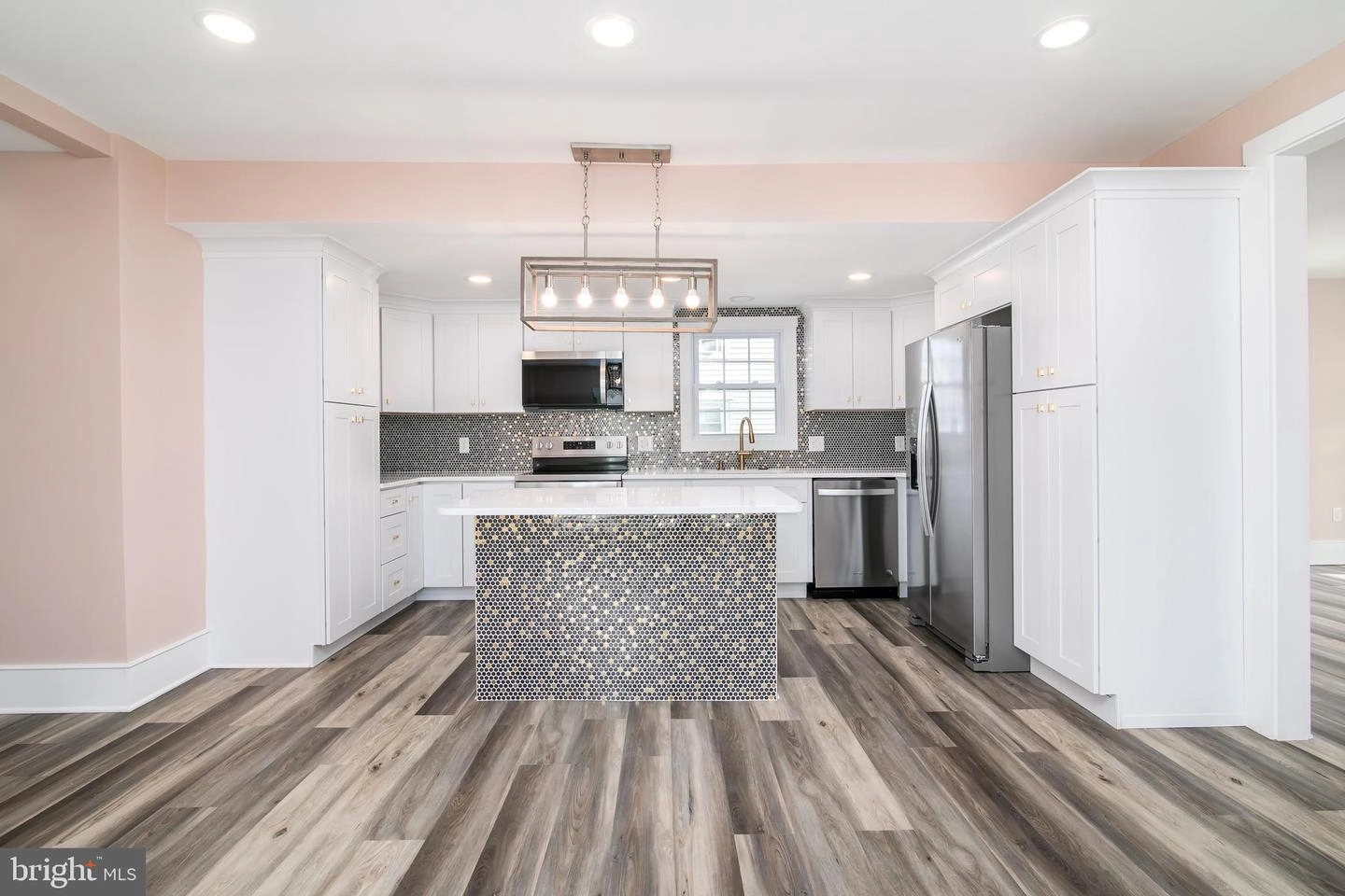 Kitchen - 202 Taylor Ave, Hurlock, MD 21643 photo 5 of 7
