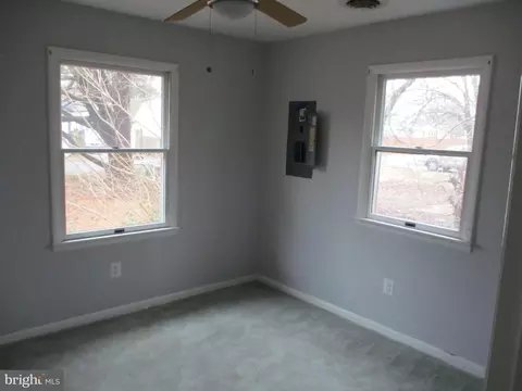 Bedroom - 401 Penn St, Hurlock, MD 21643 photo 2 of 2