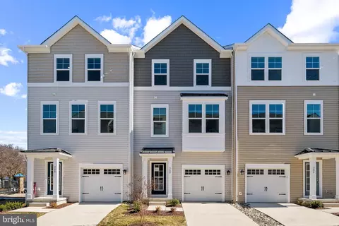 302 Riverside Ln, Cambridge, MD 21613