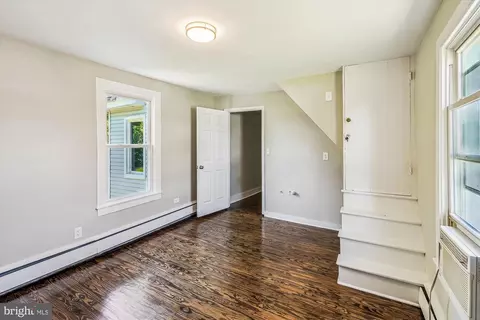 327 W End Ave, Cambridge, MD 21613 photo 5