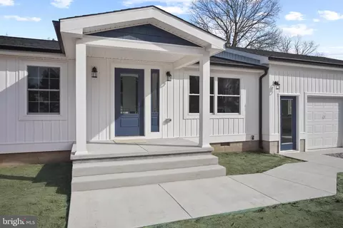 5907 Jeans Dr, Hurlock, MD 21643