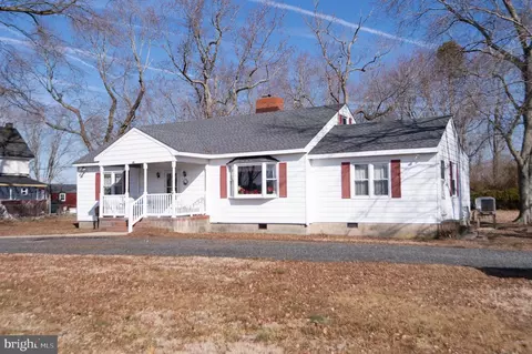 1738 Taylors Island Rd, Woolford, MD 21677