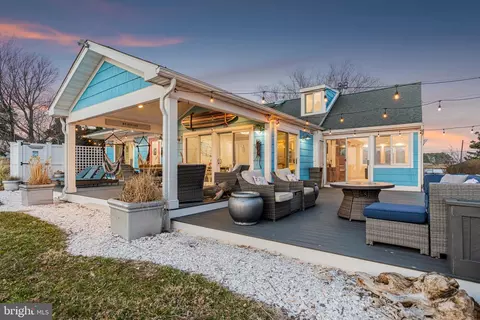 2540 Hoopers Island Rd, Fishing Creek, MD 21634