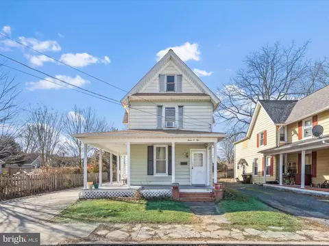 702 Travers St, Cambridge, MD 21613