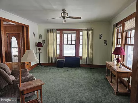 218 S Main St, Hurlock, MD 21643 photo 12