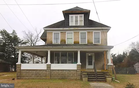 218 S Main St, Hurlock, MD 21643