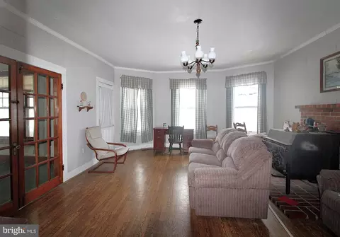 218 S Main St, Hurlock, MD 21643 photo 14