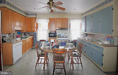 218 S Main St, Hurlock, MD 21643 photo 15