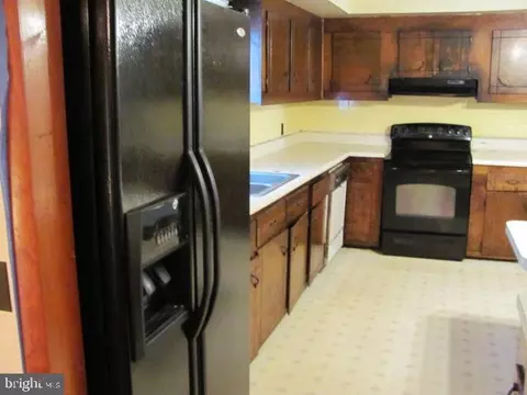 Kitchen - 4928 Drawbridge Rd, Cambridge, MD 21613 photo 2 of 2