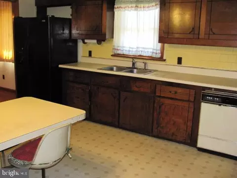 Kitchen - 4928 Drawbridge Rd, Cambridge, MD 21613 photo 1 of 2