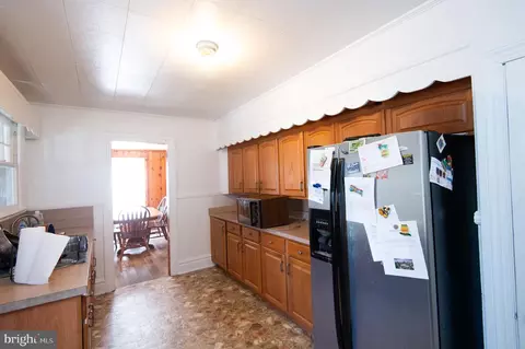 Kitchen - 202 Killarney Rd, Cambridge, MD 21613 photo 1 of 2