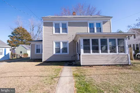 202 Killarney Rd, Cambridge, MD 21613