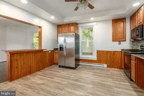 Kitchen - 201 Washington St, Cambridge, MD 21613 photo 2 of 3