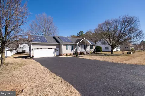 9 Holly Ter, Cambridge, MD 21613