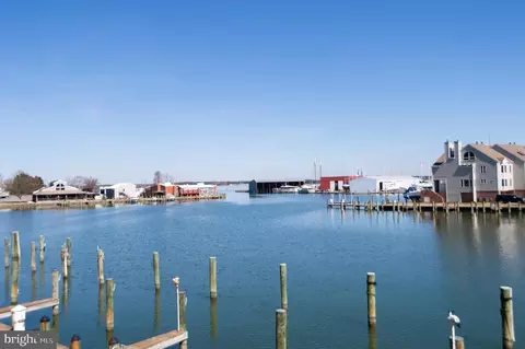 304 Academy St #101, Cambridge, MD 21613