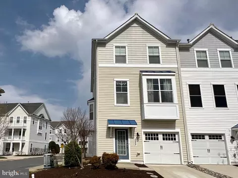 322 Shipyard Dr #82, Cambridge, MD 21613