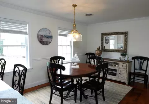 Dining - 1604 Deep Point Rd, Woolford, MD 21677 photo 2 of 2