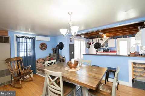 Dining - 202 Choptank Ave, Cambridge, MD 21613 photo 2 of 3